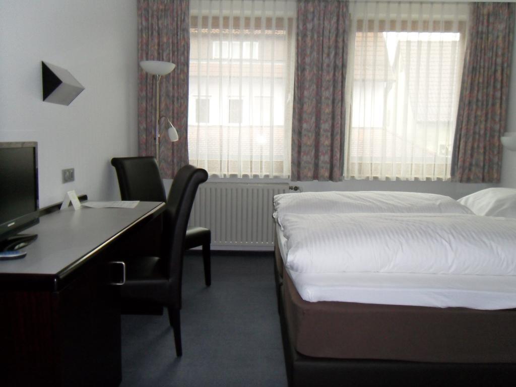 Hotel Gasthof Traube Kernen Exterior photo